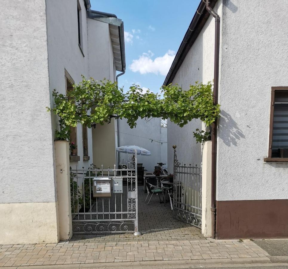 Pension Landgasthof - Iva Haßloch Eksteriør billede